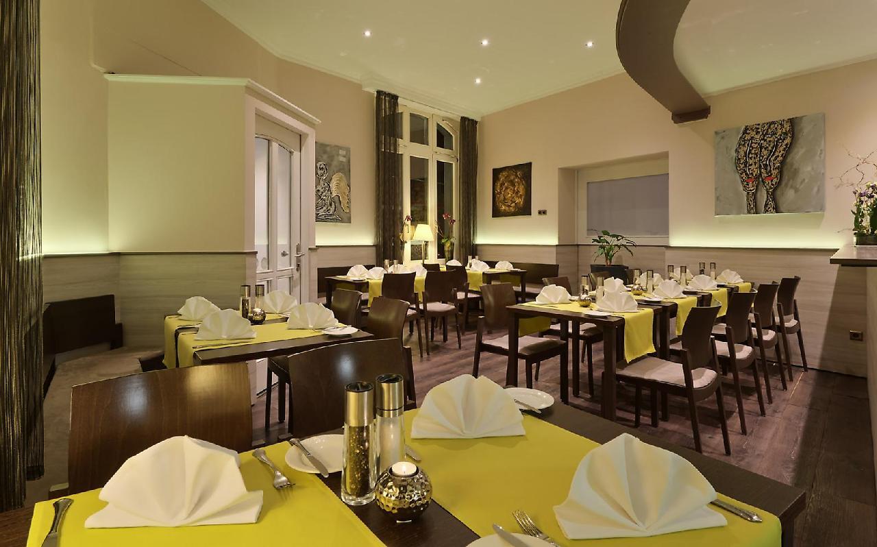 בון Hotel Restaurant Zur Post מראה חיצוני תמונה